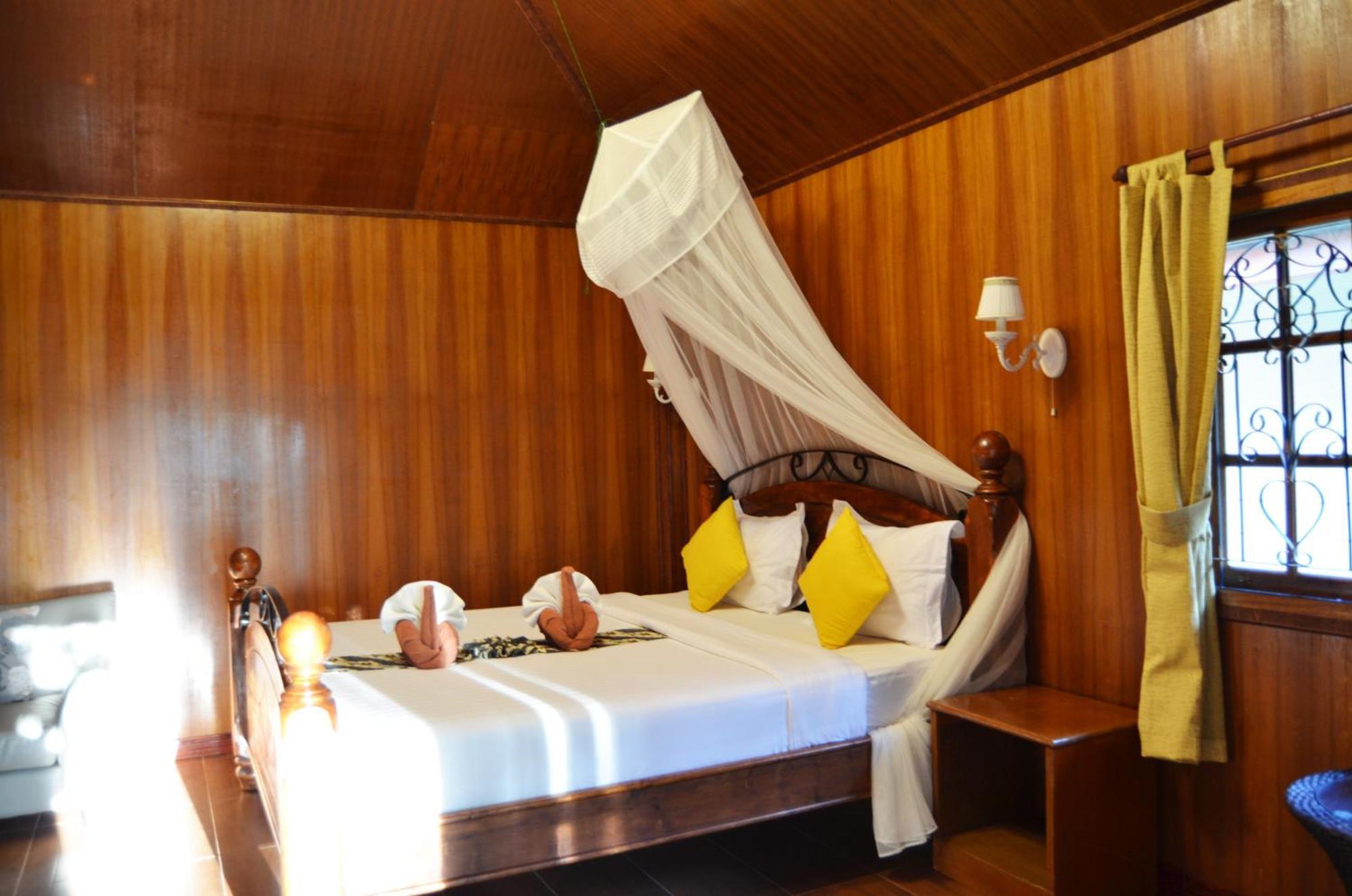 Sayang Beach Resort Koh Lanta Exterior photo