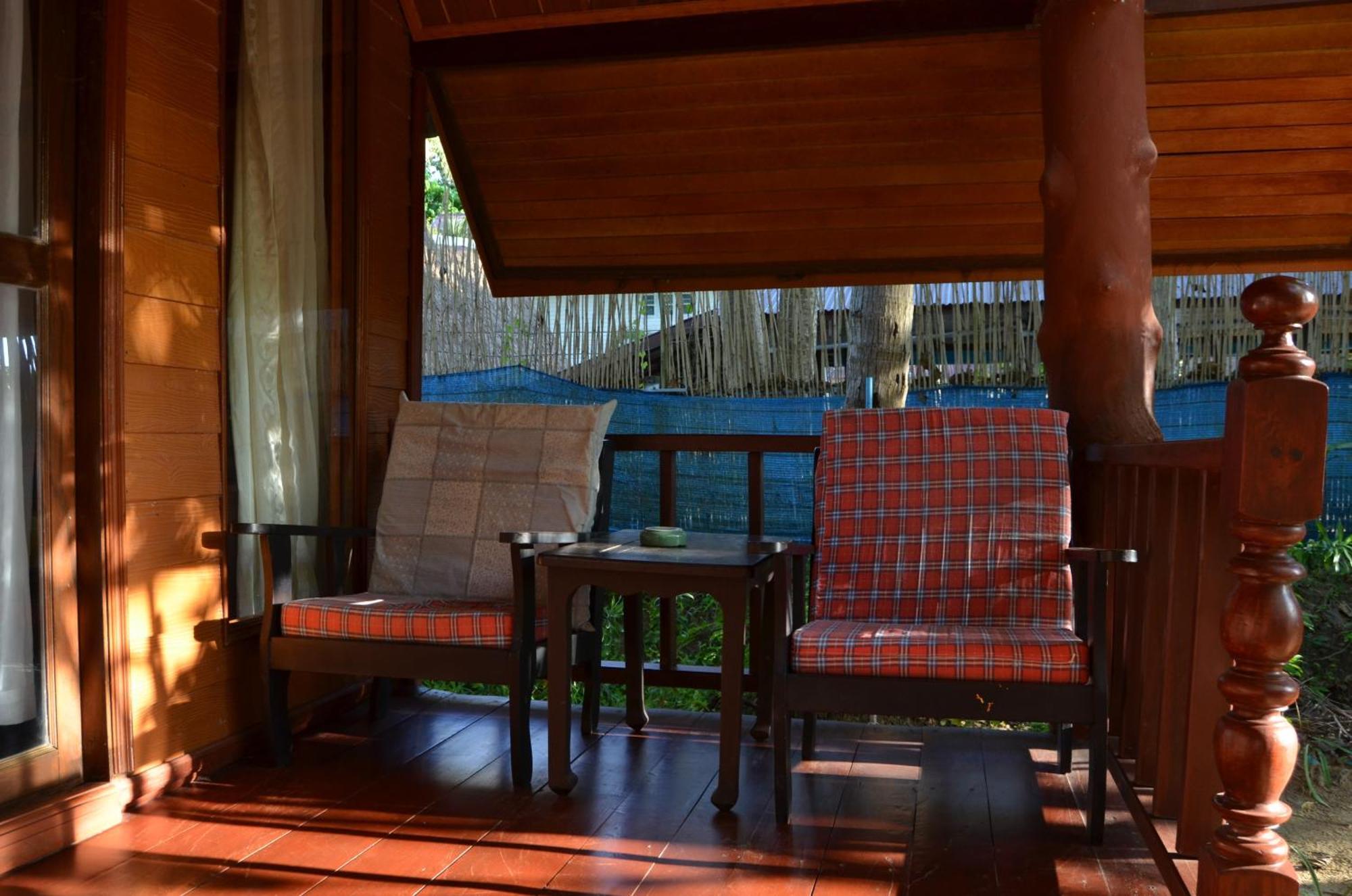 Sayang Beach Resort Koh Lanta Exterior photo