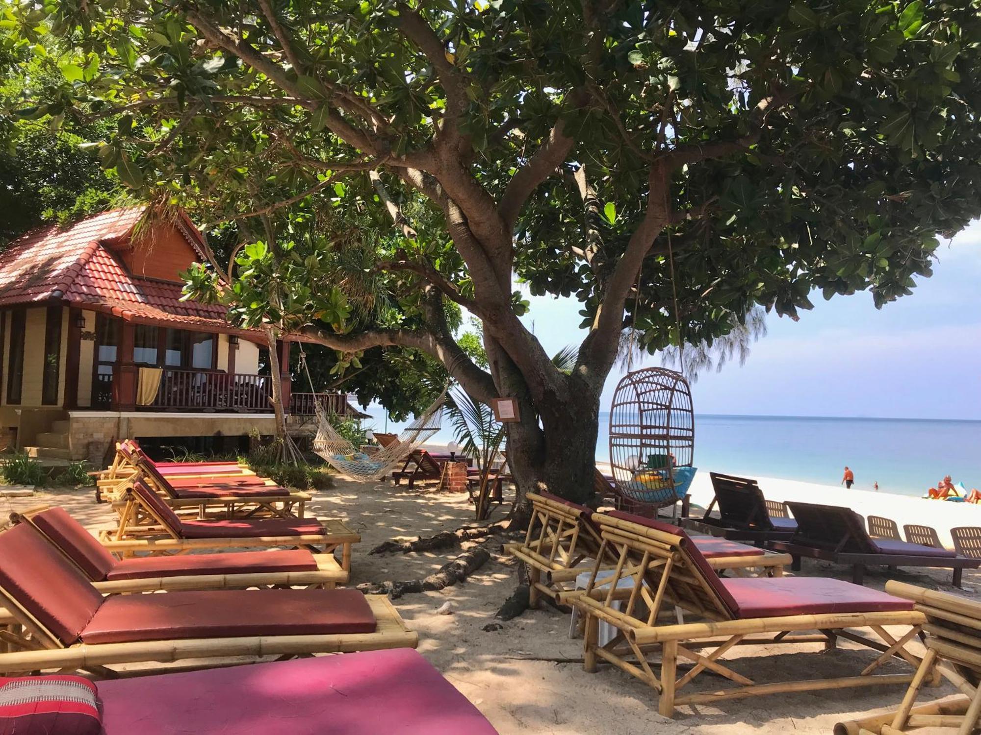 Sayang Beach Resort Koh Lanta Exterior photo